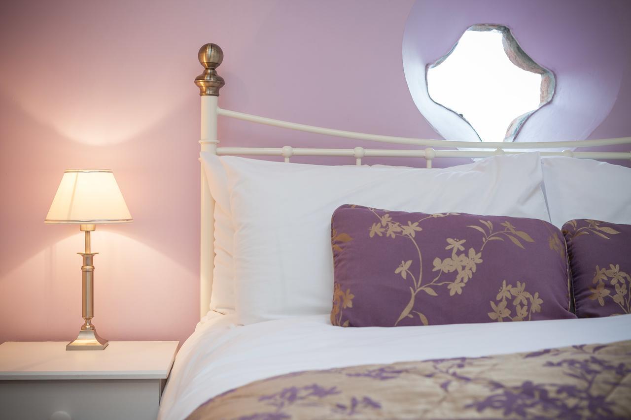 Thistledown House Green Hammerton Room photo