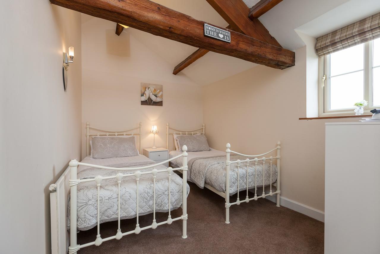 Thistledown House Green Hammerton Room photo