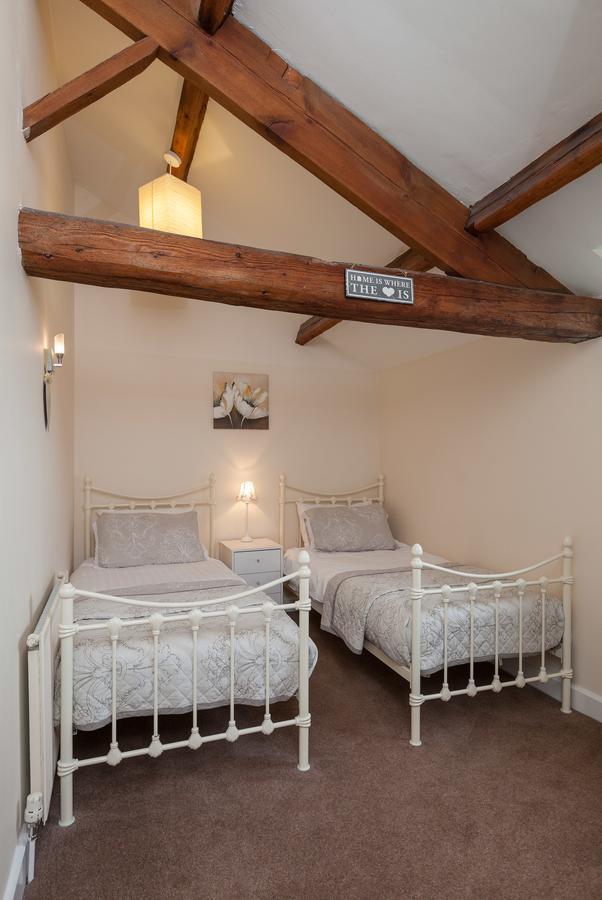 Thistledown House Green Hammerton Room photo